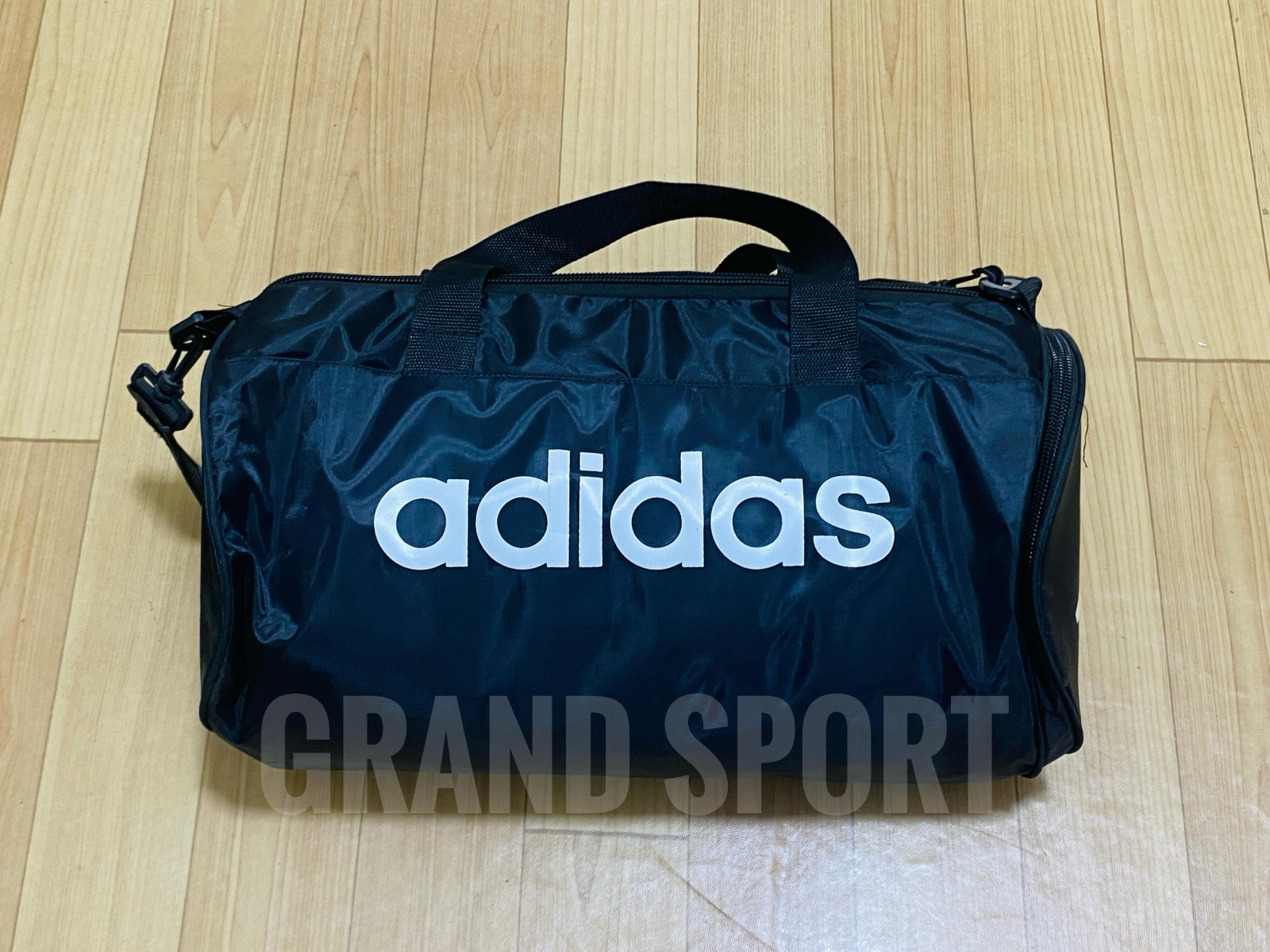 شنطة رياضيه adidas